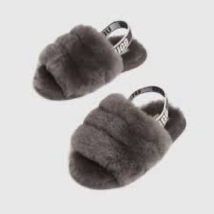UGG Toddler Slippers with Strap sz 6